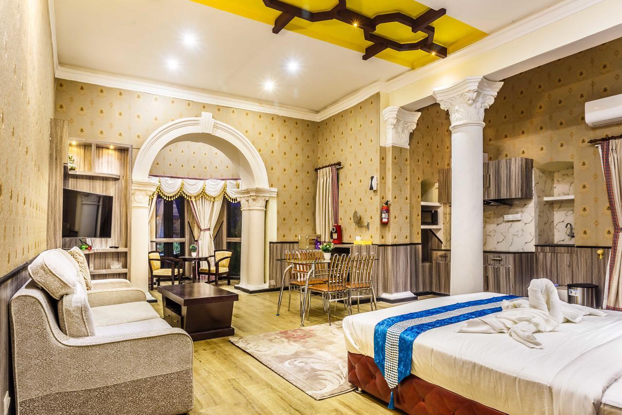 Royal Empire Boutique Hotel Kathmandu Exterior foto