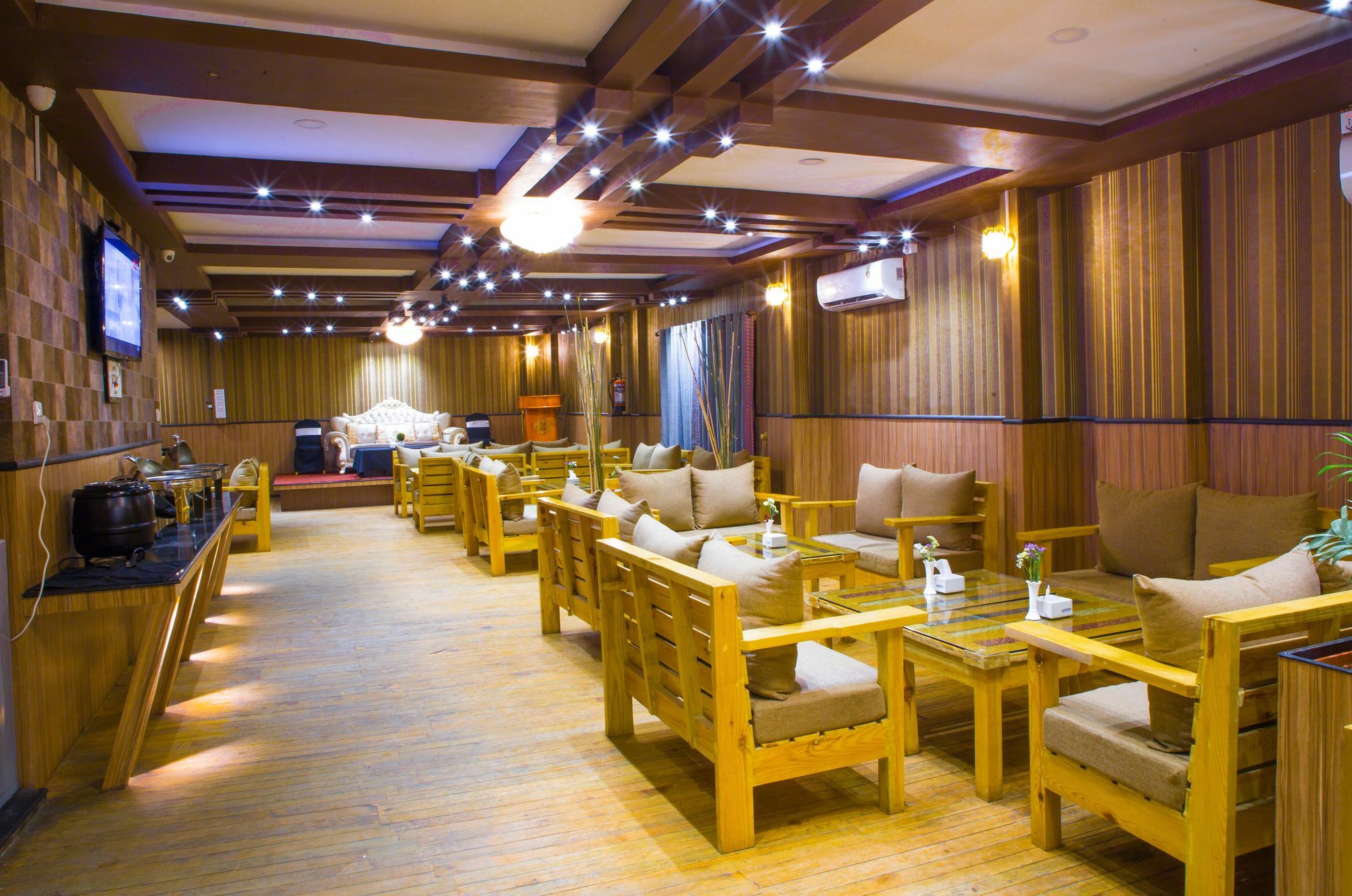 Royal Empire Boutique Hotel Kathmandu Exterior foto
